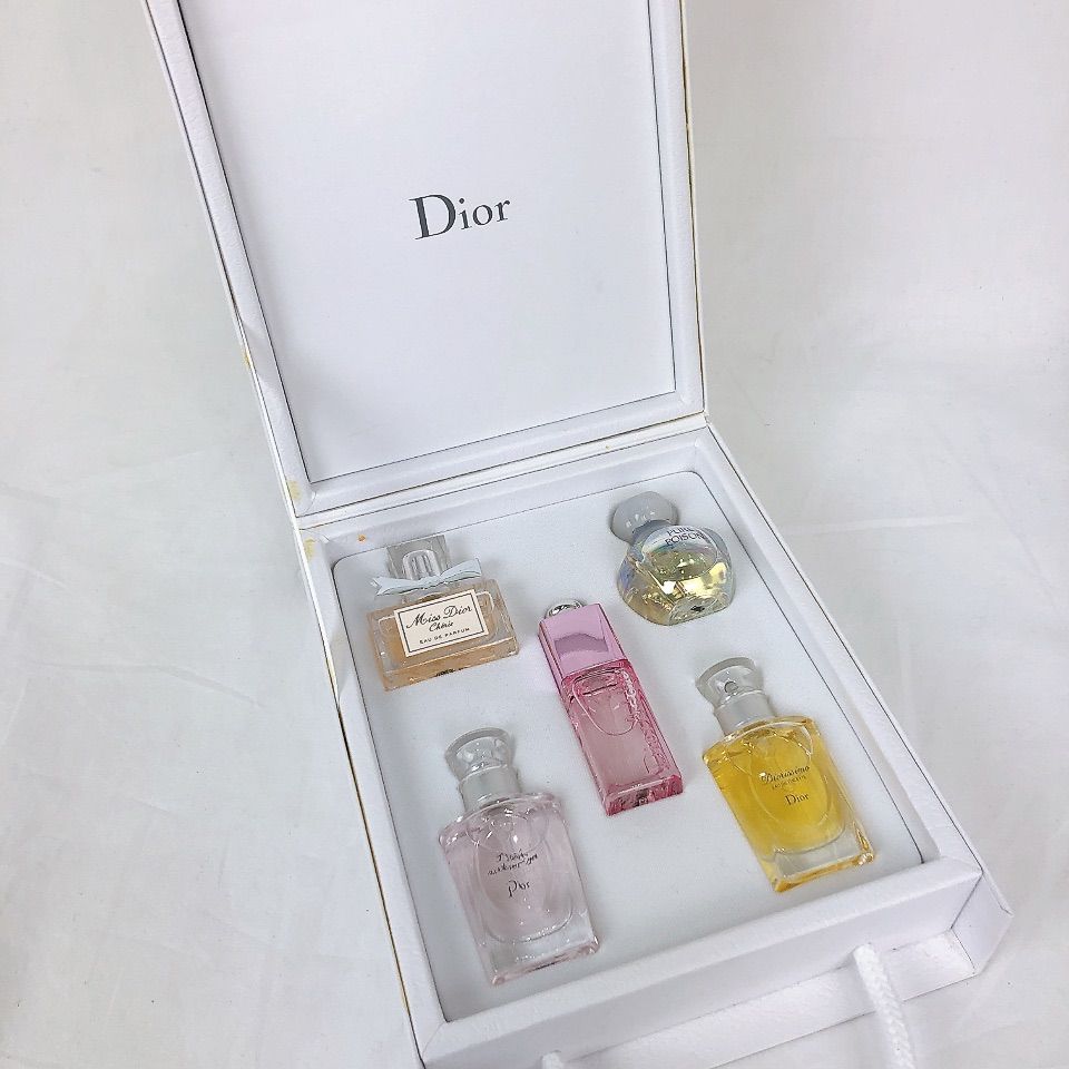 香水175 Dior LES PARFUMS DE L AVENUE MONTAIGNE 松前R56号店 メルカリ