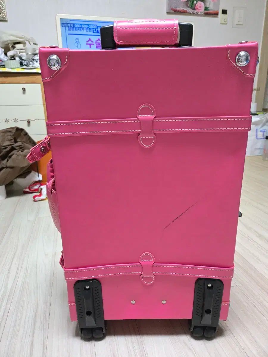 ETHOS ETHOS(エトス) 機内持ち込みサイズ キャリーケース スーツケース 22 インチ ピンク 出品