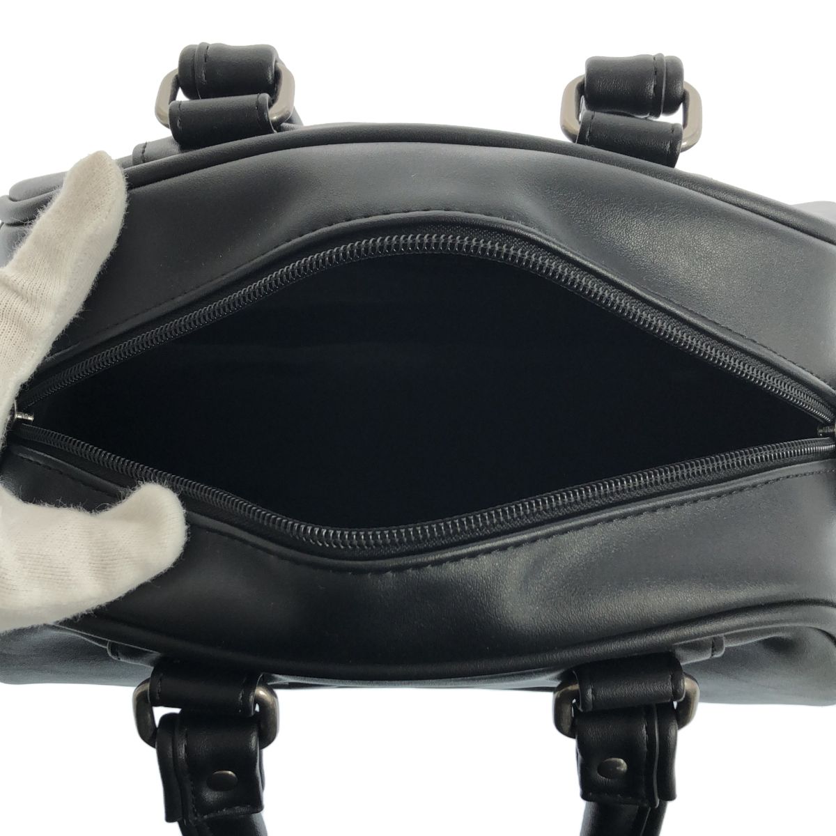 ディーゼル DIESEL レディース Dロゴエンボス ハンドバッグ （ブラック）