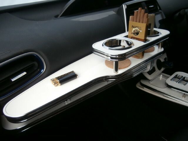 売り切り 50系プリウス フロントテーブル ホワイト オールブラック カップ2 BRIGHTFACE_UK