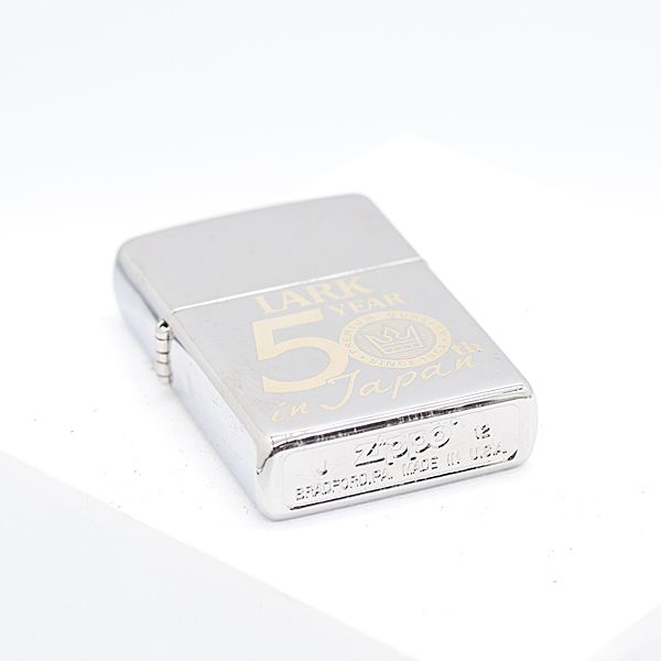 【4163】ZIPPO　ジッポ　シルバー　未使用品　箱付 中古時計付きzippoライター箱あり時計稼働 未使用品！Zippo