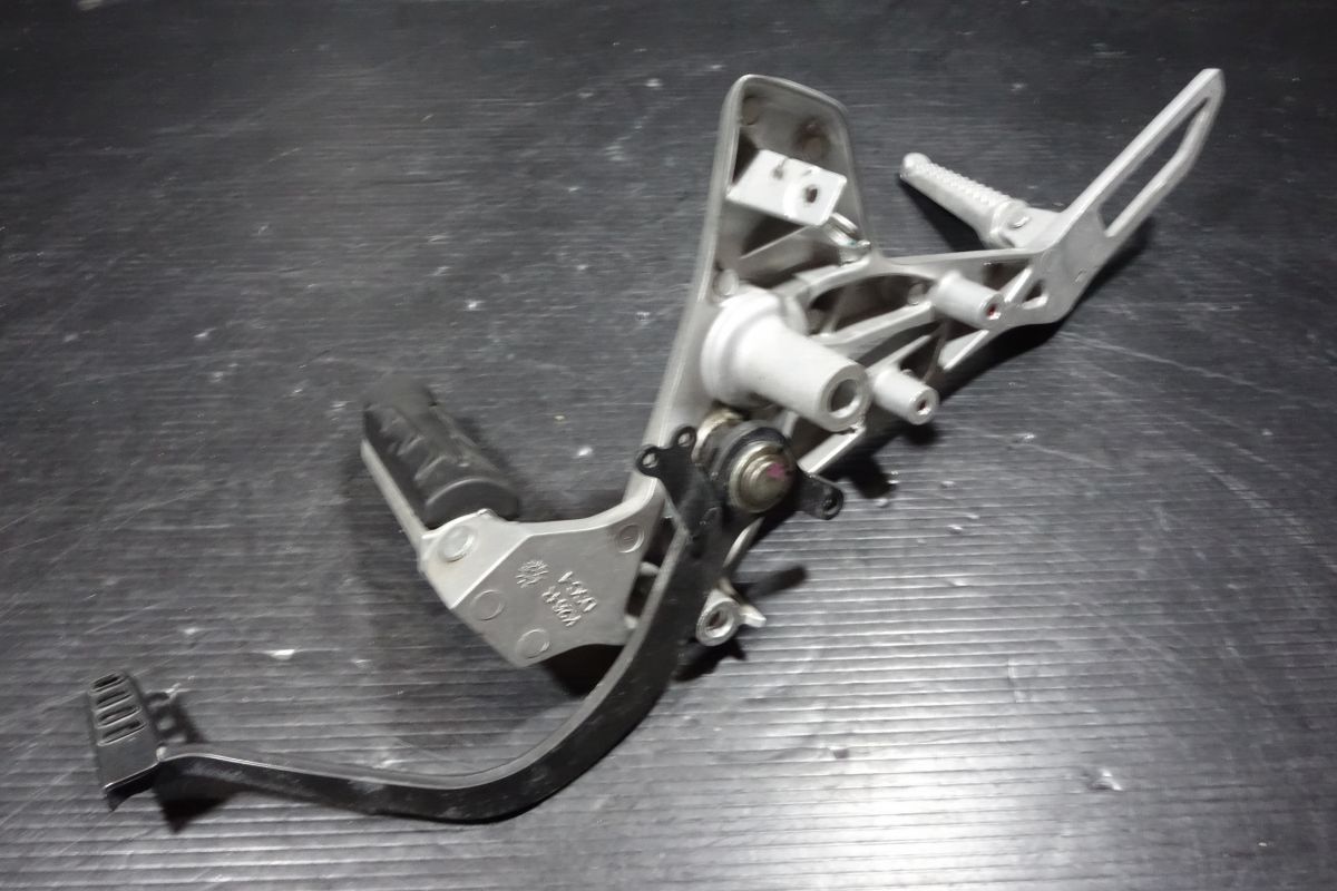 グロム ステップ ホルダー メイン タンデム 左右セット ブレーキペダル チェンジペダル シフトペダル JC61 ホンダ 純正 GROM R20250526 WWW_NOITHATQUANGTHANH_NET