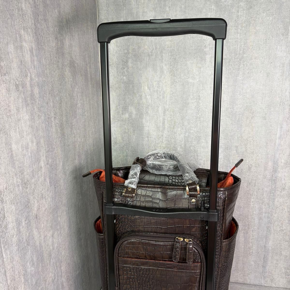 SWANY スワニー クロコダイル型押し 牛革 キャリーバッグ ブラック ショップチャンネル トートキャリー 2way DECORATOM_COM_BR