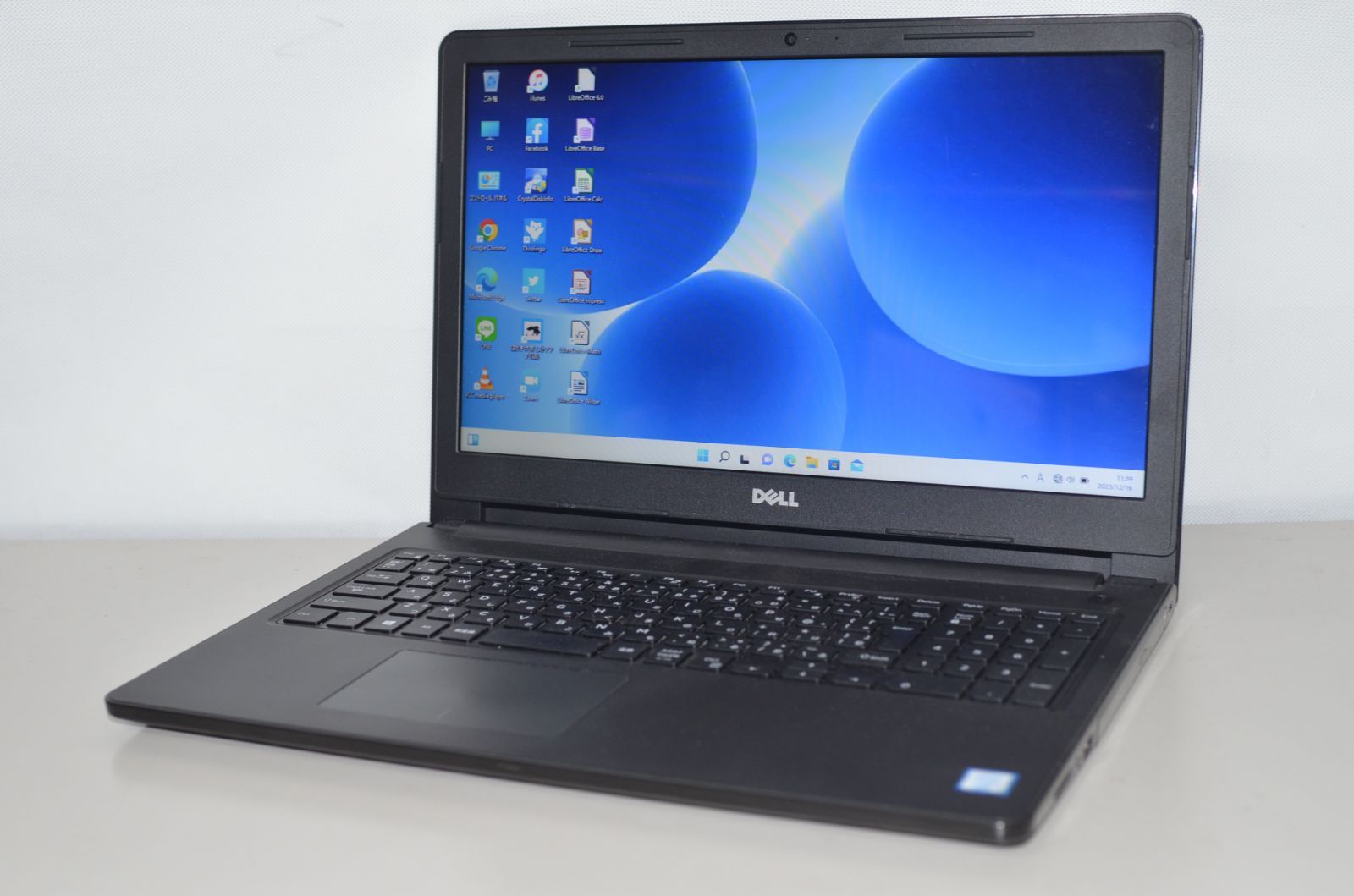 中古ノートパソコン DELL Inspiron 15-3567 Windows11+office