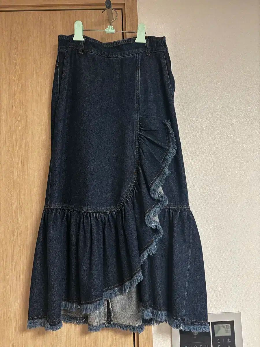 LUCKY CHOUETTE ラッキーシュエトゥ フリル デニム ロング丈スカート 36 全国先行売り切れ