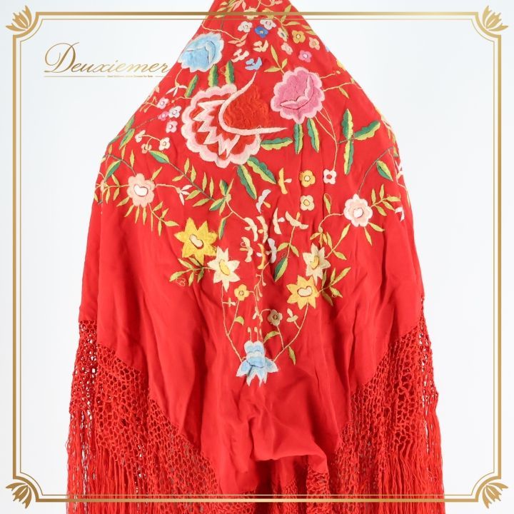 フラメンコ 衣装 マントン シージョ 赤 刺繍 フレコ フリンジ 花柄 ダンス 舞台 パーティ 発表会 レッド系 おしゃれ デザイン ステージ 衣装 パフォーマンス レディース フリンジ付き 刺繍入り 大人用 フェス コスチューム 伝統的 スペイン