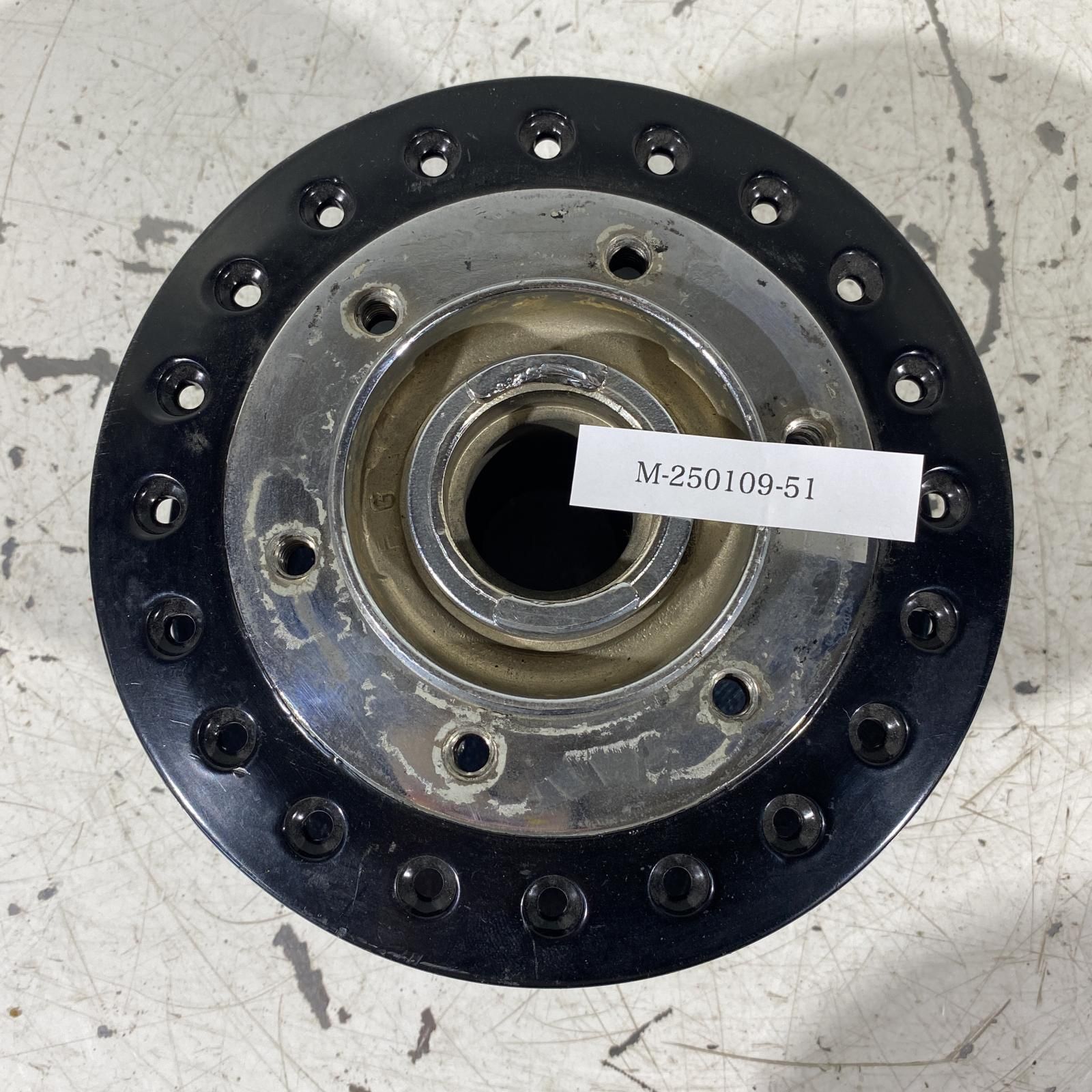 【Y25-1075】KAWASAKI　Z1/Z2用　フロントホイールハブ　中古品/Z1フロントハブ/Z1フロントホイール/Z2フロントホイール/Z1ホイール フロントホイールハブ Z1 KAWASAKI 750SS ホイール 2026年最新Yahoo!オークション