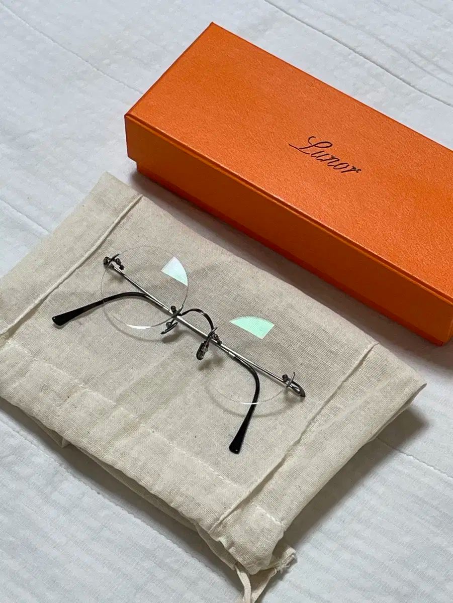 Lunor Classic Rund Lunor ルノア ルンド アンティークシルバー 縁なしめがね