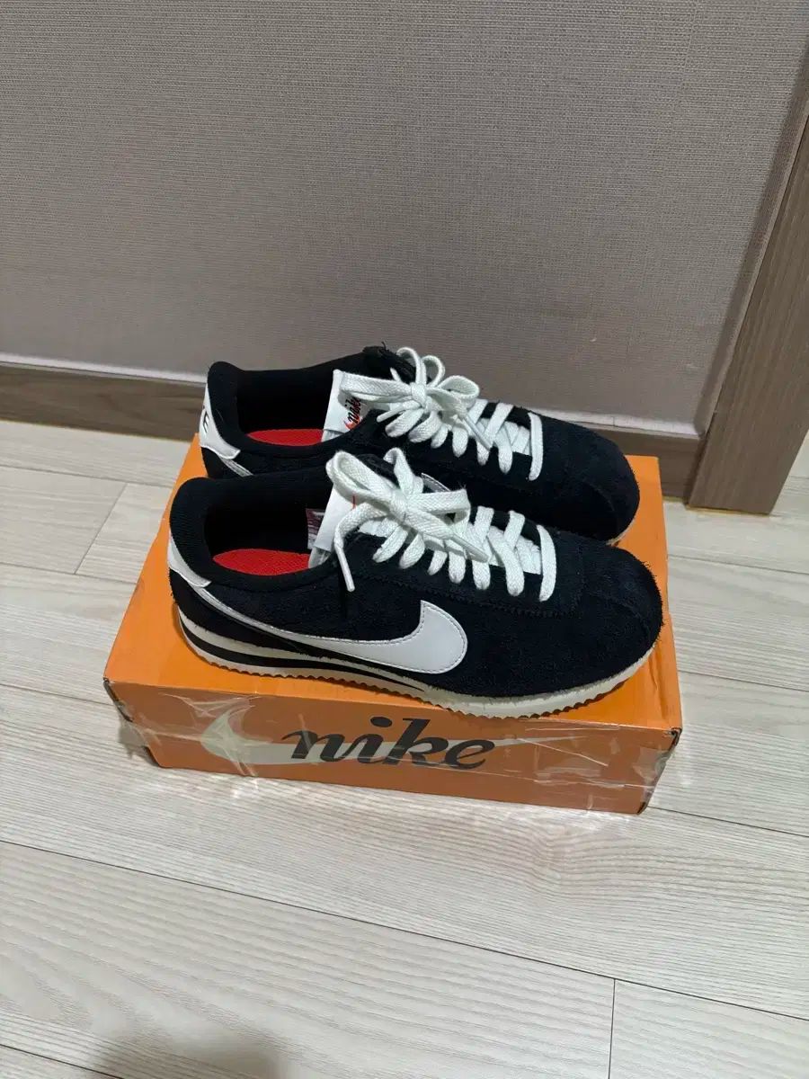 NIKE(ナイキ) コルテッツ ビンテージブラック 新品