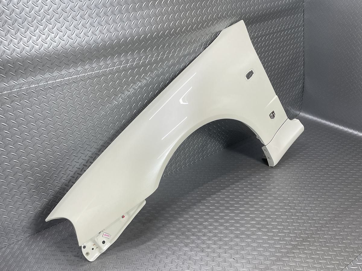 送料無料【中古】 スカイライン GT-R Mスペック R34 純正 フェンダー 