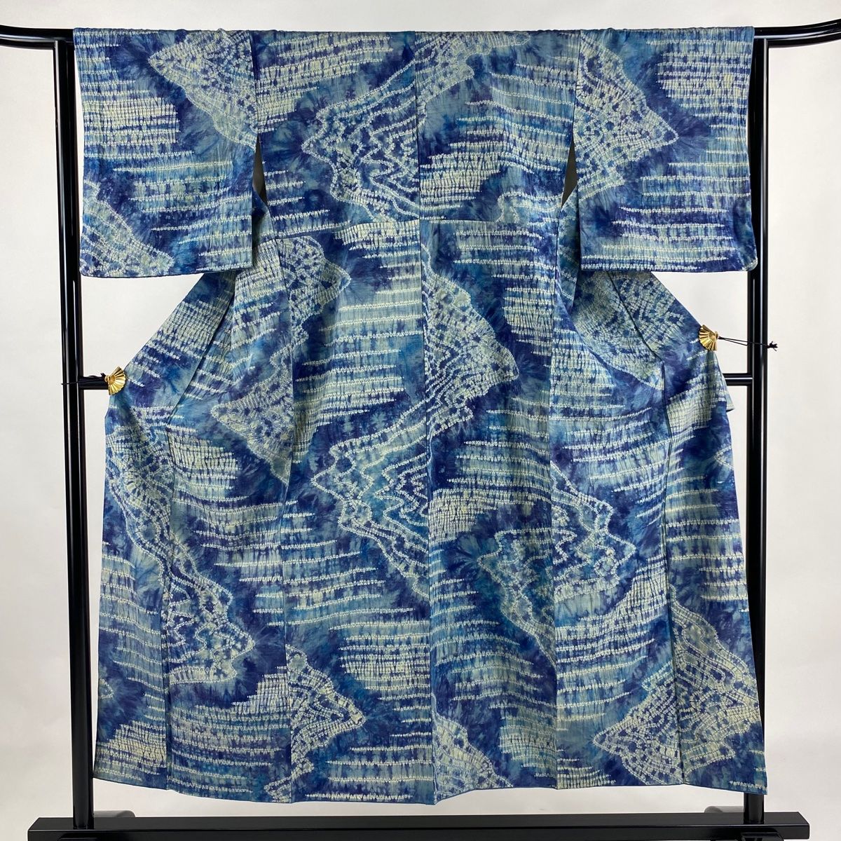 小紋 身丈151cm 裄丈63.5cm S 袷 紬地 幾何学模様 絞り 藍色 正絹 名品  