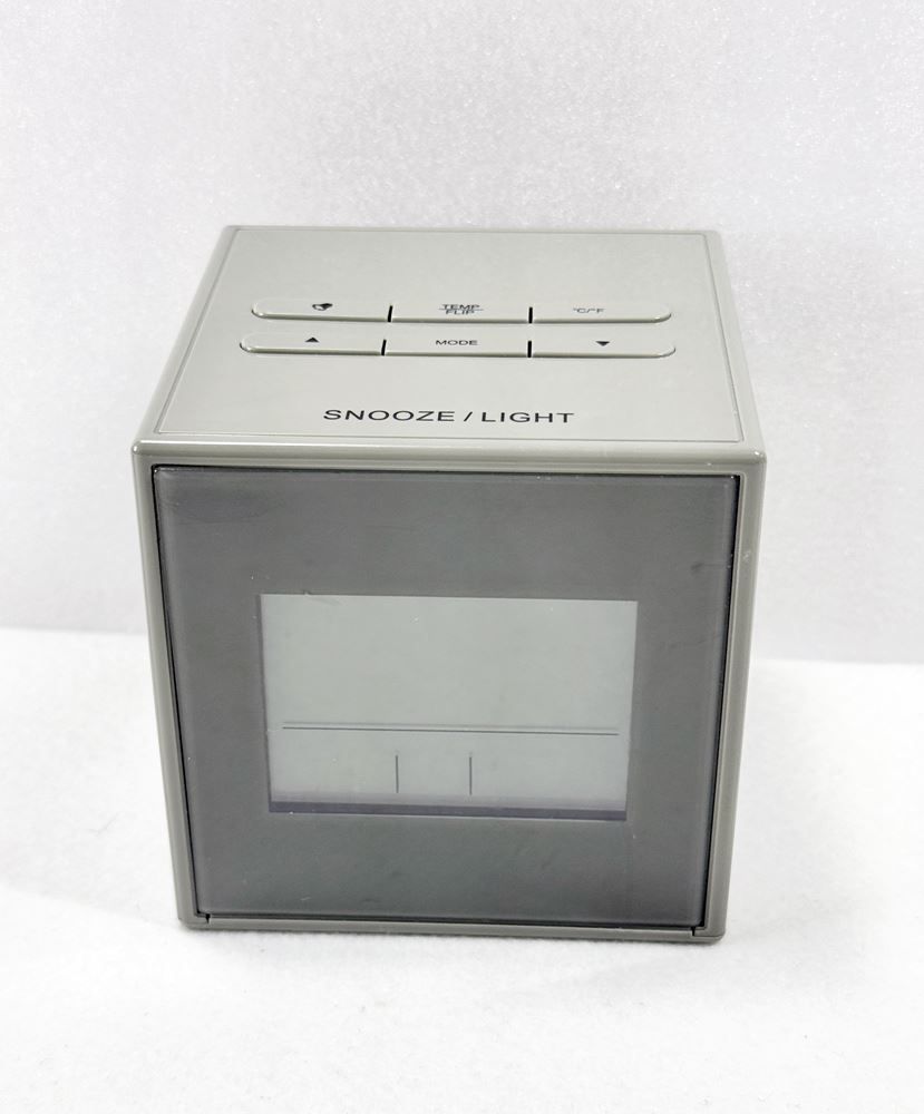 HY】【中古】キューブ型 置時計 セレスタ グリーン おしゃれ