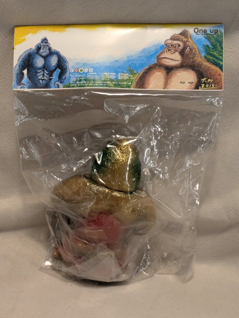 Oun up. マウント工房 マウントゴリラ ソフビ フィギュア