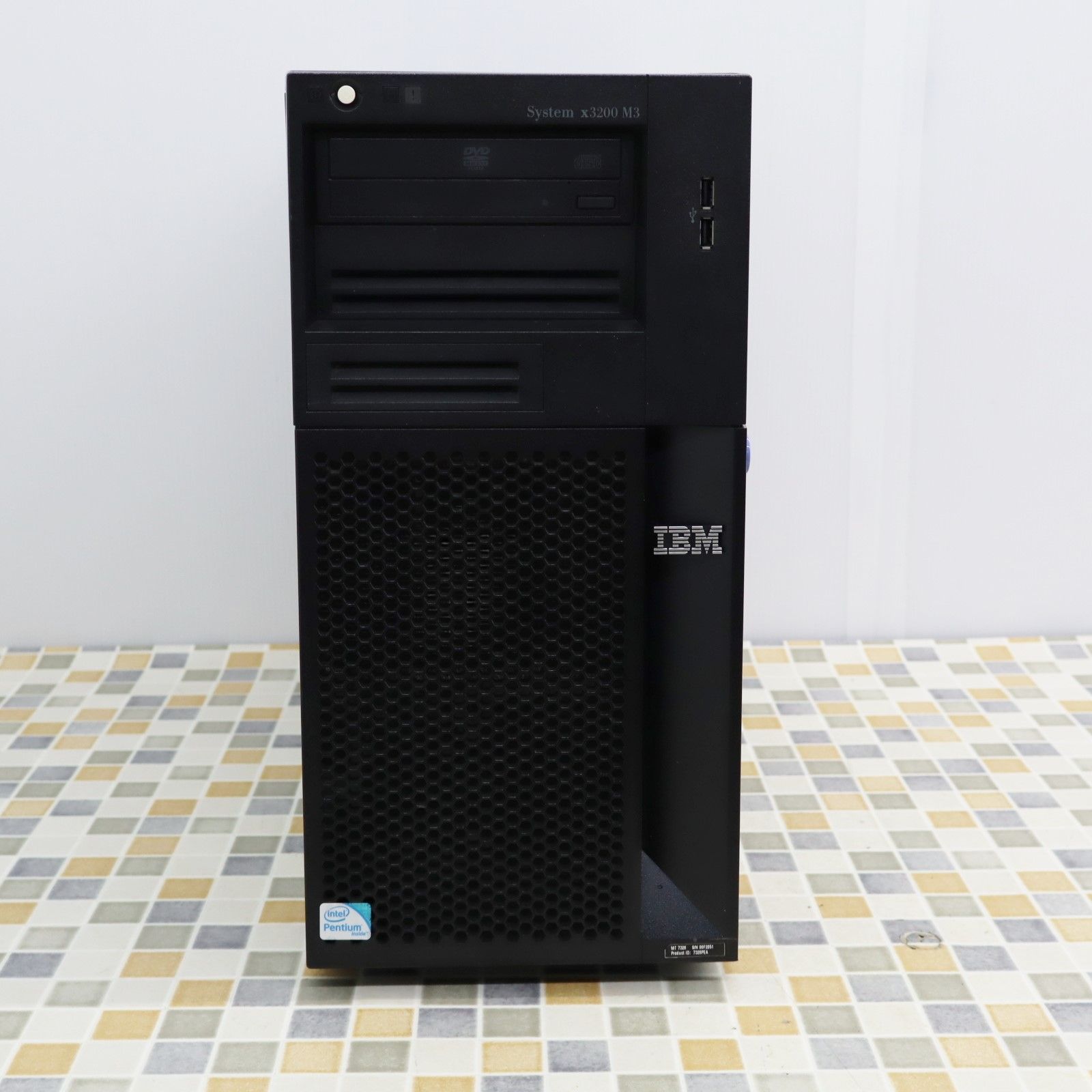BIOS起動OK ｜PC サーバー パソコン｜IBM System x3200 M3 Pentium メモリ2G HDDなし｜  O6517