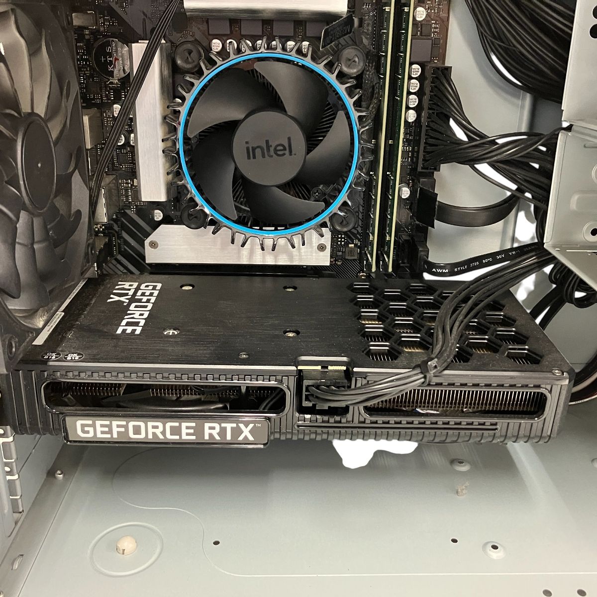i5-12400 16GB