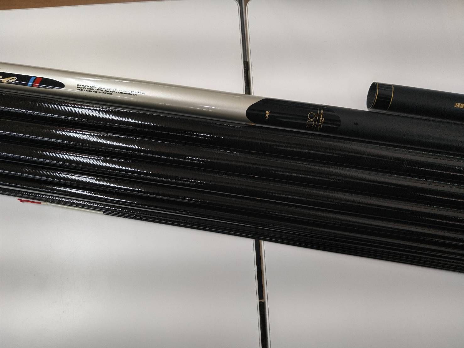 美品！DAIWA　ダイワ　アモルファスウィスカー　吟遊　中硬硬100 鮎　鮎釣り 美品！DAIWA ダイワ アモルファスウィスカー 吟遊 中硬硬100 鮎