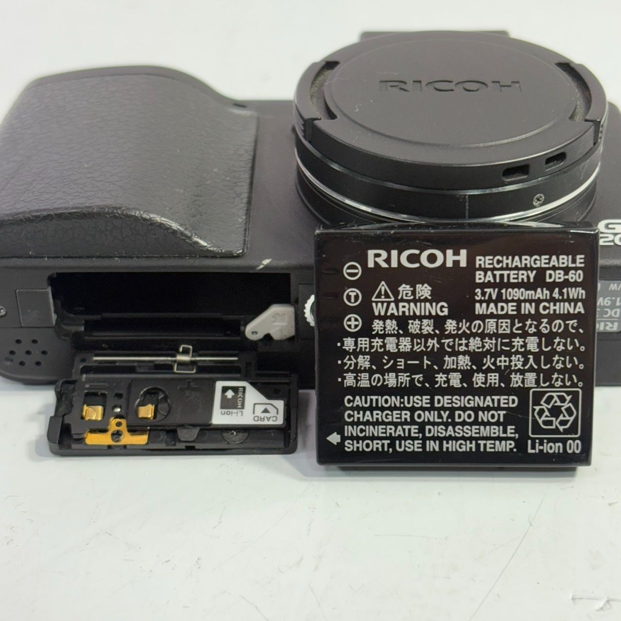 動作品】RICOH/リコー コンパクトデジタルカメラ GX200 ブラック J1