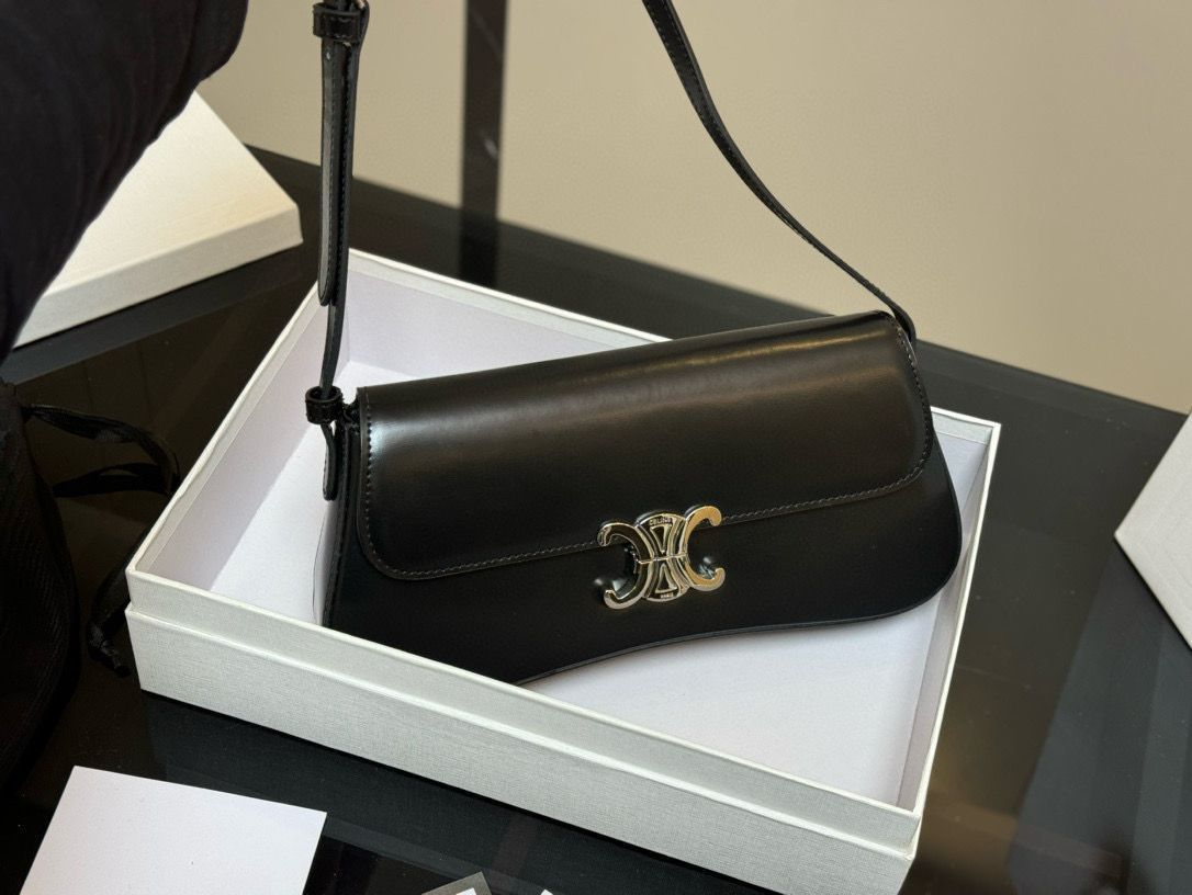 VINTAGE●CELINE●セリーヌ キャラメル アンダーアームバッグ Celine] チェーンバッグ アンダーアームバッグ - 専用ボックス