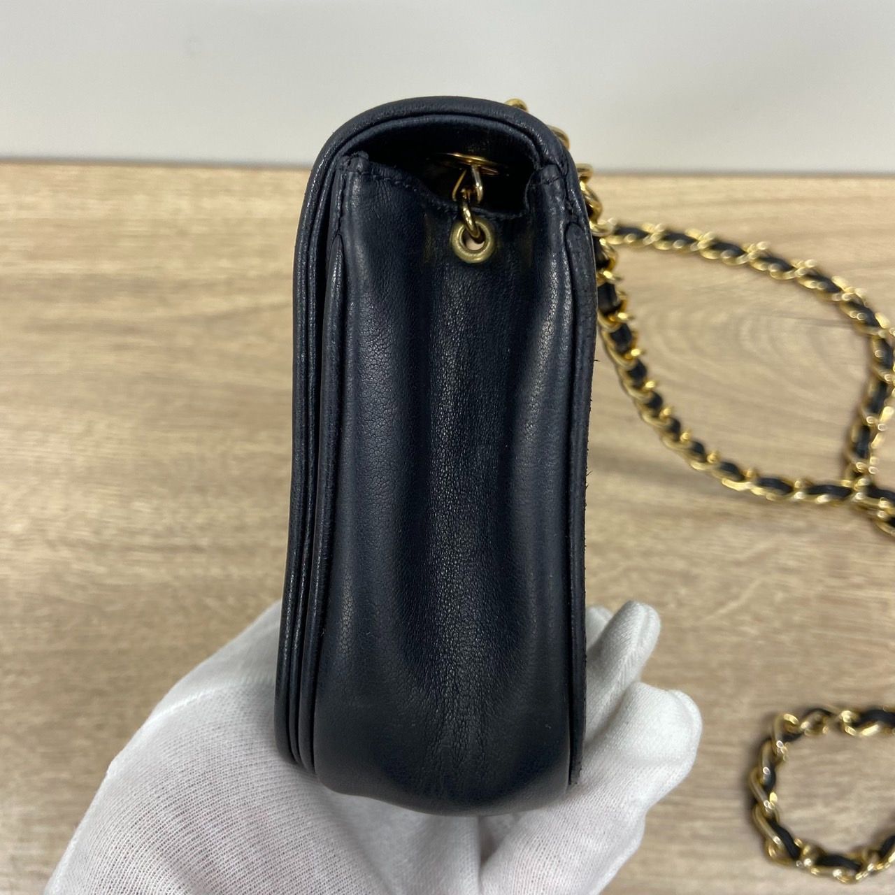 CHANEL シャネル ココマーク ラムスキン レザー ミニ チェーン