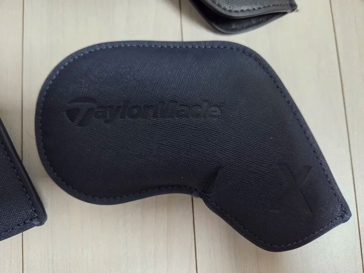 テーラーメイド Pシリーズ アイアンカバー LLC-HASEGAWATOSO_COM