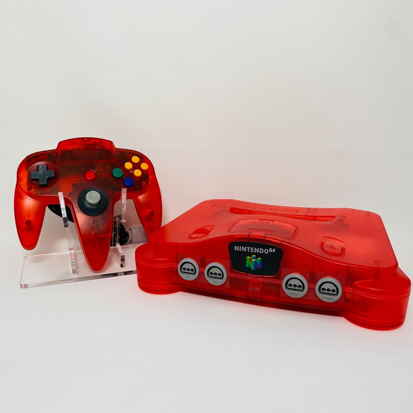 【カスタム】N64 ニンテンドー64 本体 NINTENDO 64本体 ロクヨン クリアレッド ソフト3つ付き ＋  コントローラー(色ランダム)【すぐ遊べる】