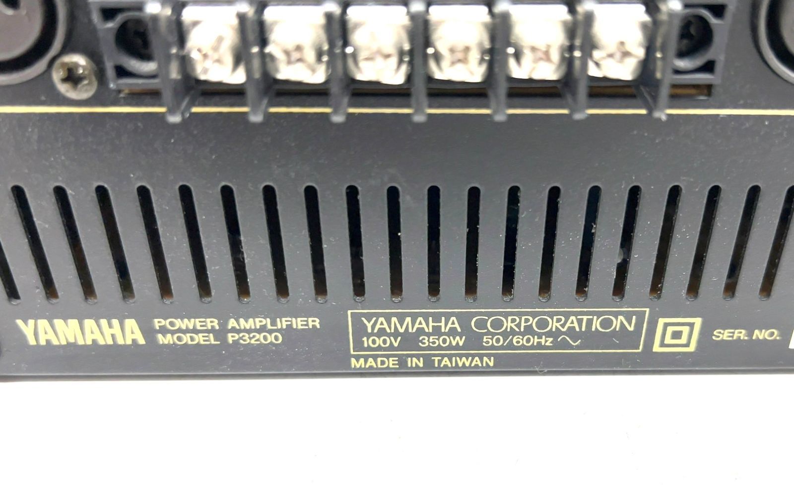 TK155 YAMAHA ヤマハ POWER AMPLIFIER パワーアンプ P3200 音響機器 通電確認済み