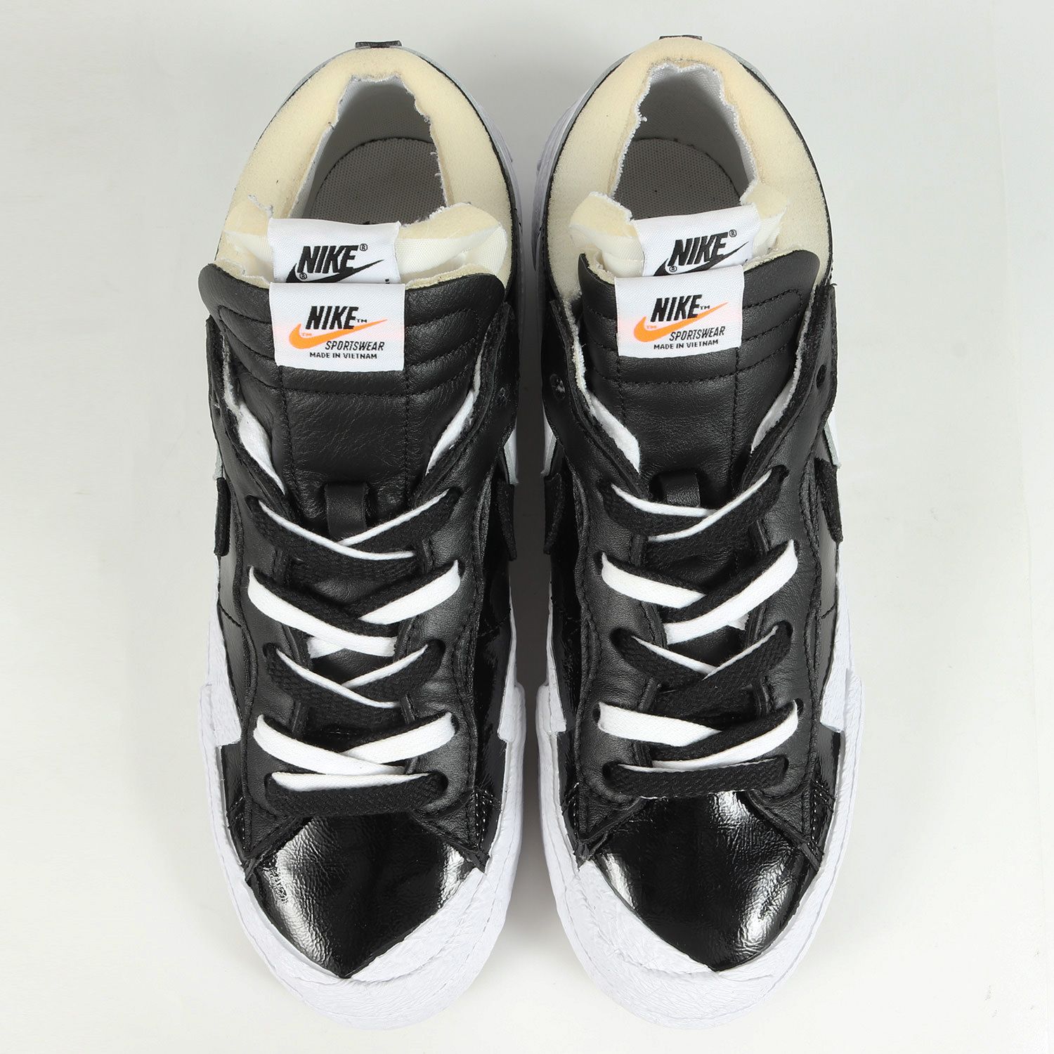 美品 Sacai サカイ NIKE BLAZER LOW / SACAI BLACK PATENT (DM6443-001