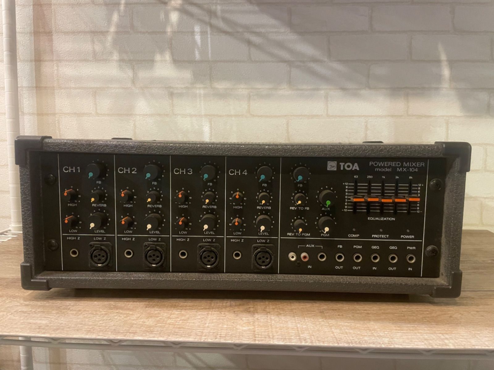 TOA MX104 パワードミキサー ひばり屋楽器店 メルカリ