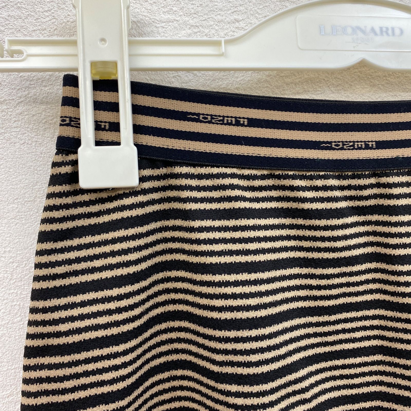 FENDI フェンディ ベロア ズッカ ロゴ タイト スカート ブラウン 42 FENDI(フェンディ) ズッカ柄スカート ブラウン サイズ 42