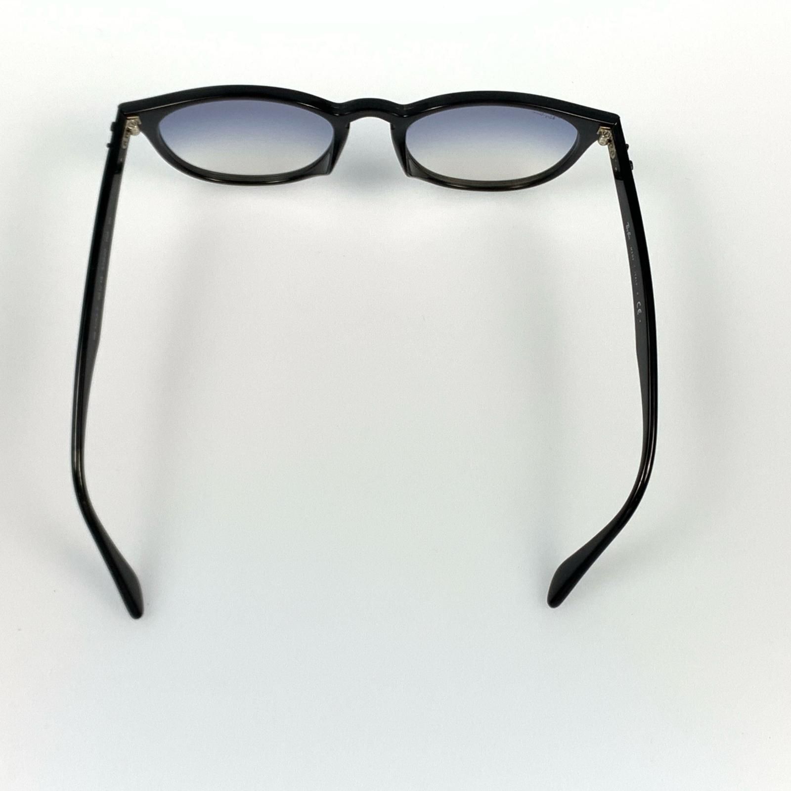 Ray-Ban RB4259-Fサングラス ブラック RB4259 Sunglasses in Black and Blue Classic - RB4259F | Ray