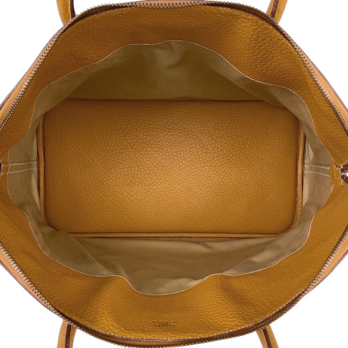 HERMES ボリード