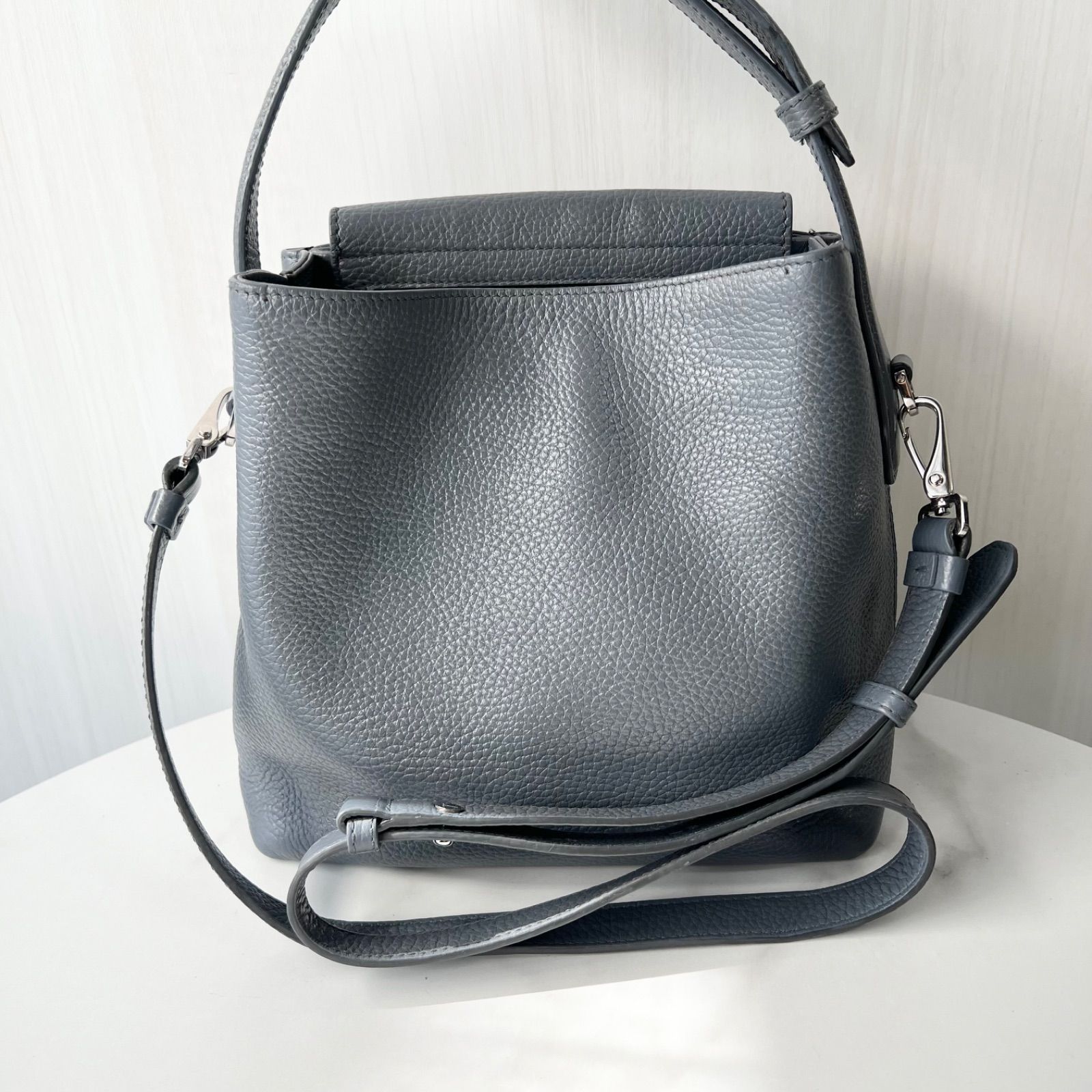 トッズ TODS TOD'S ハンドバッグ ショルダーバッグ レザー グレー