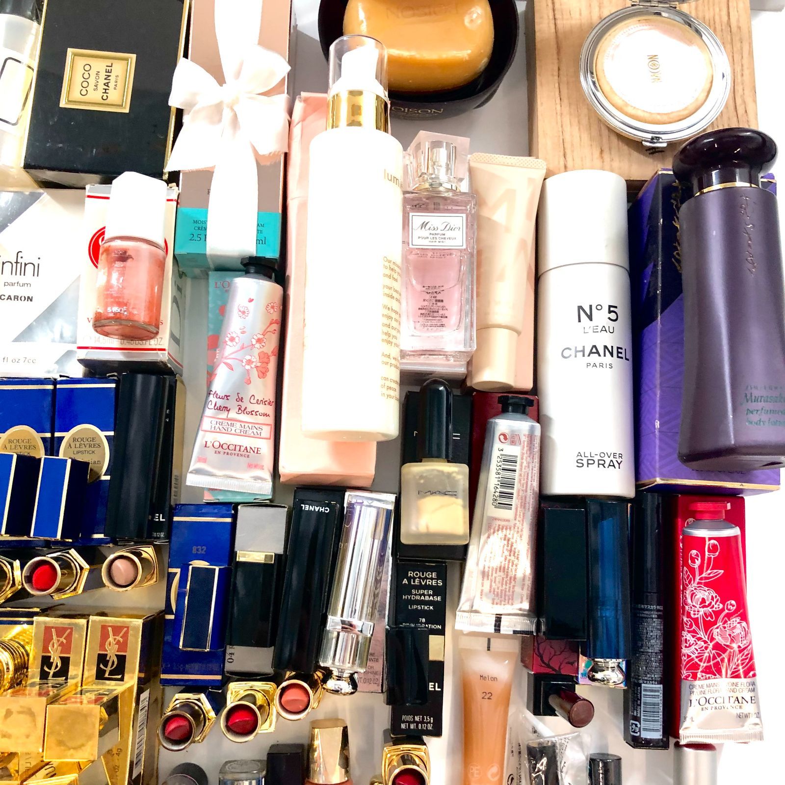 シャネル ディオール YSL ランコム デコルテ ティファニー 等 コスメ