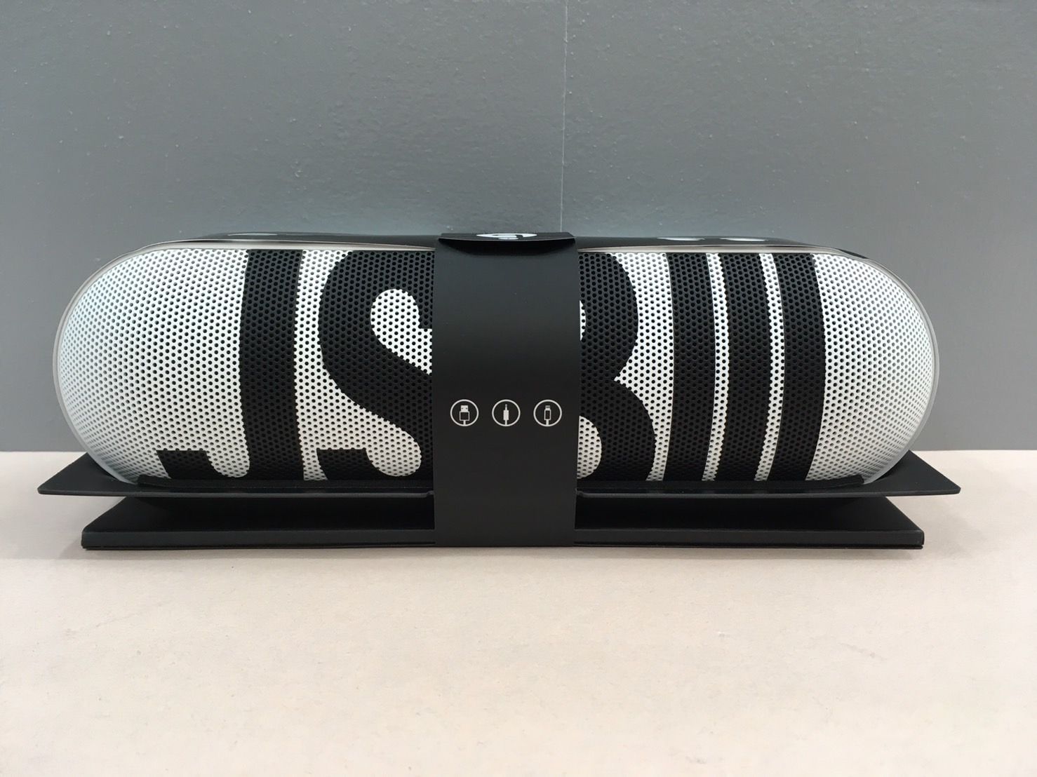 三代目JSB、小林直己、プロデュースグッズ、ポータブルワイヤレス