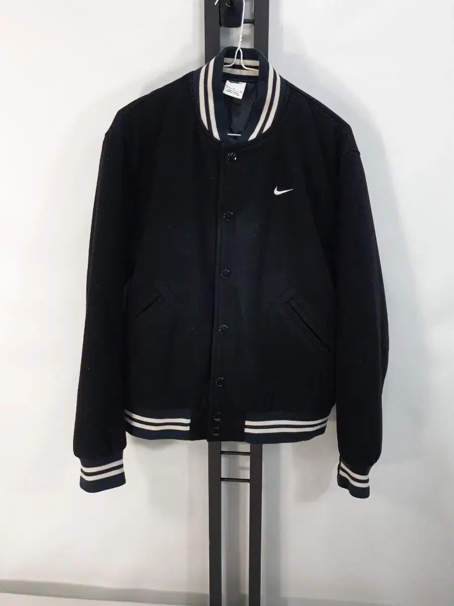 ナイキ バシティ nsw ウール アセンティック ブルゾン ジャケット ブラック s