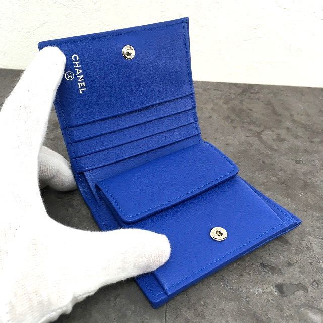 141 送料込み！ 未使用品 CHANEL コンパクトウォレット スターココ  