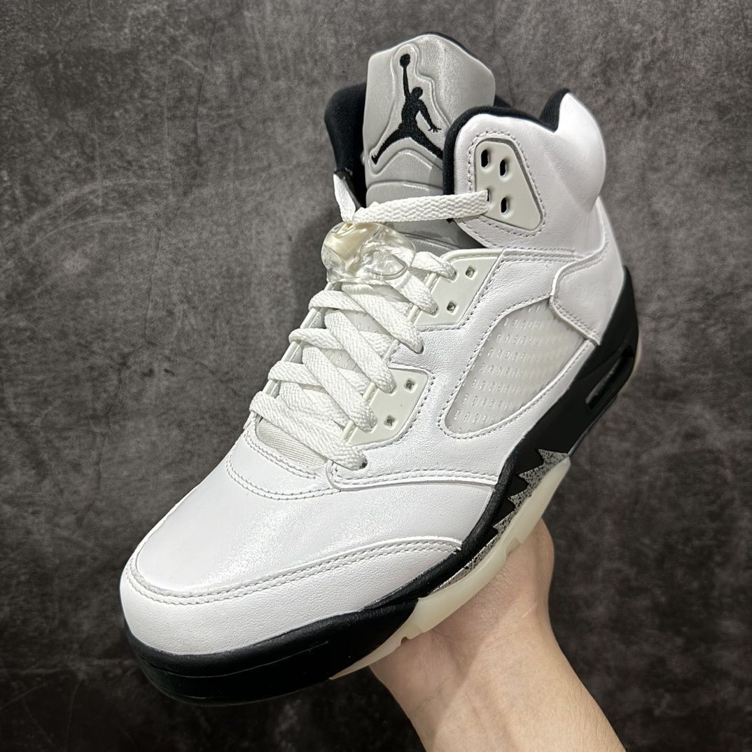 Nike Air Jordan 5 Retro 