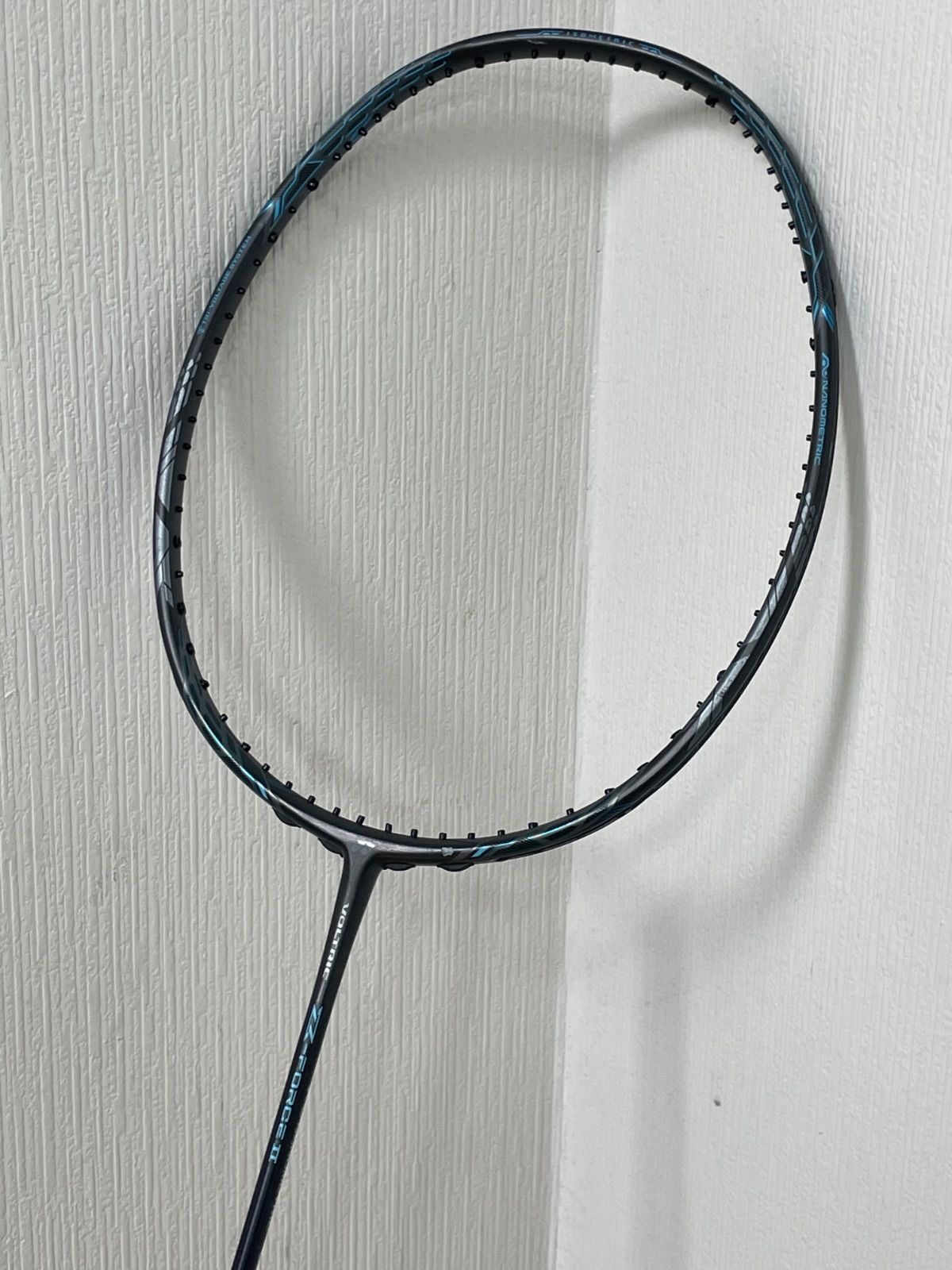 VOLTRIC Z-FORCE II 4Uバドミントンラケット 【廃盤】 廃盤美品❗️ YONEX ヨネックス VOLTRIC Z-FORCE Ⅱ 4U G5