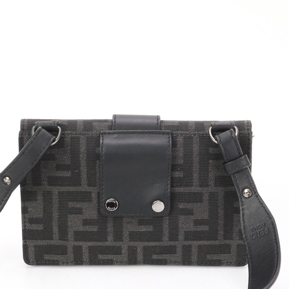 FENDI ズッカ　ウエストポーチ　ウエストバッグ　レザー　ナイロンキャンバス FENDI - フェンディ FENDI ズッカ ウエストバッグ ボディバッグ