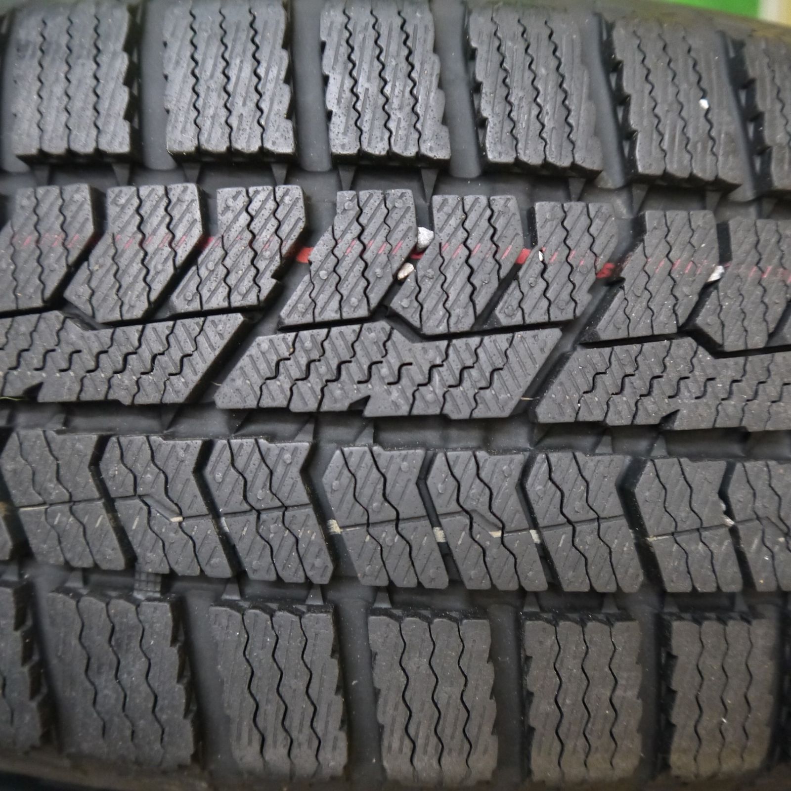 スタッドレス165/65R14 ソリオ ハスラー キャストアクティバ デリカD2