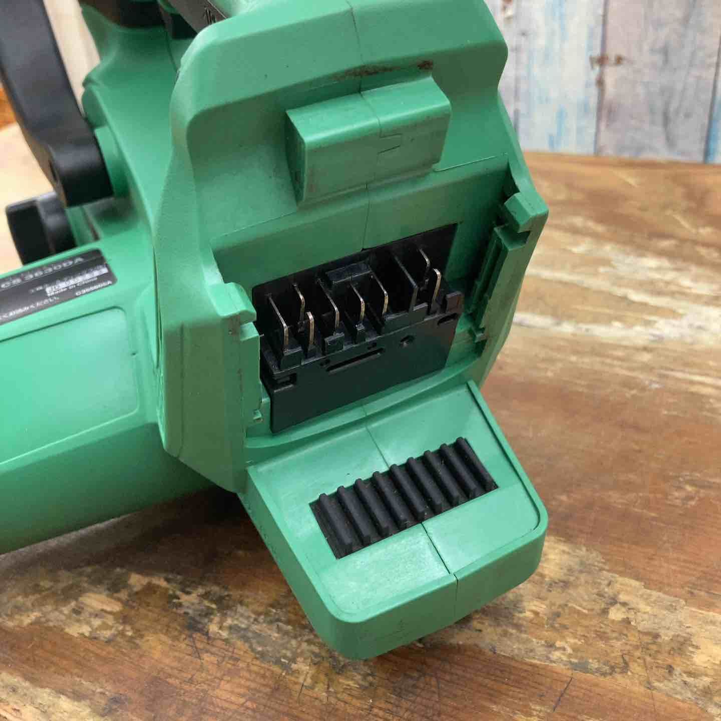 コードレスチェンソー CS3630DA