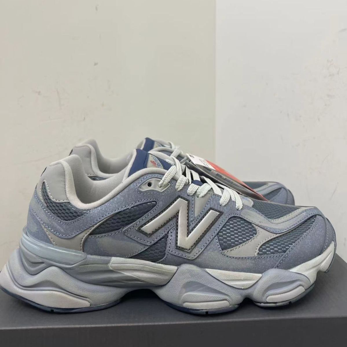 新品未使用 ニューバランス New Balance NB 9060 スニーカー