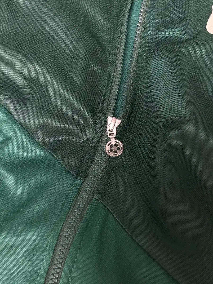 weekend maxmara クチートアマーノ 黒 春まで着れる！上質コート weekend maxmara クチートアマーノ 黒 春まで着れる！上質コート