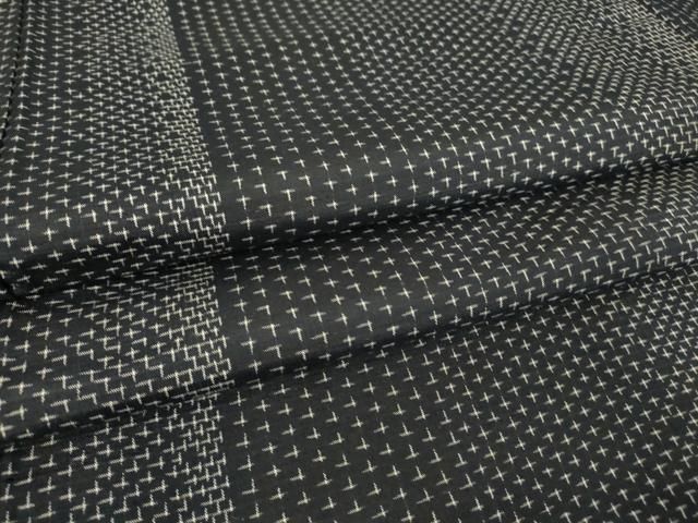 平和屋着物▽上質な紬　単衣　十字絣　黒地　正絹　逸品　DAAT9259az 平和屋着物▽上質な紬 単衣 十字絣 黒地 正絹 逸品 DAAT9259az - メルカリ