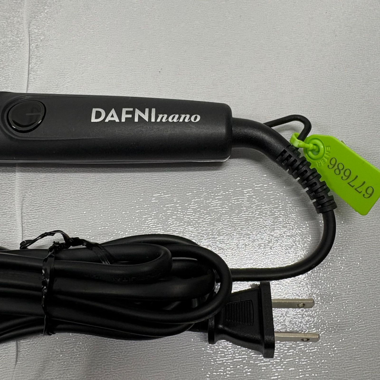 ツヤ DAFNI