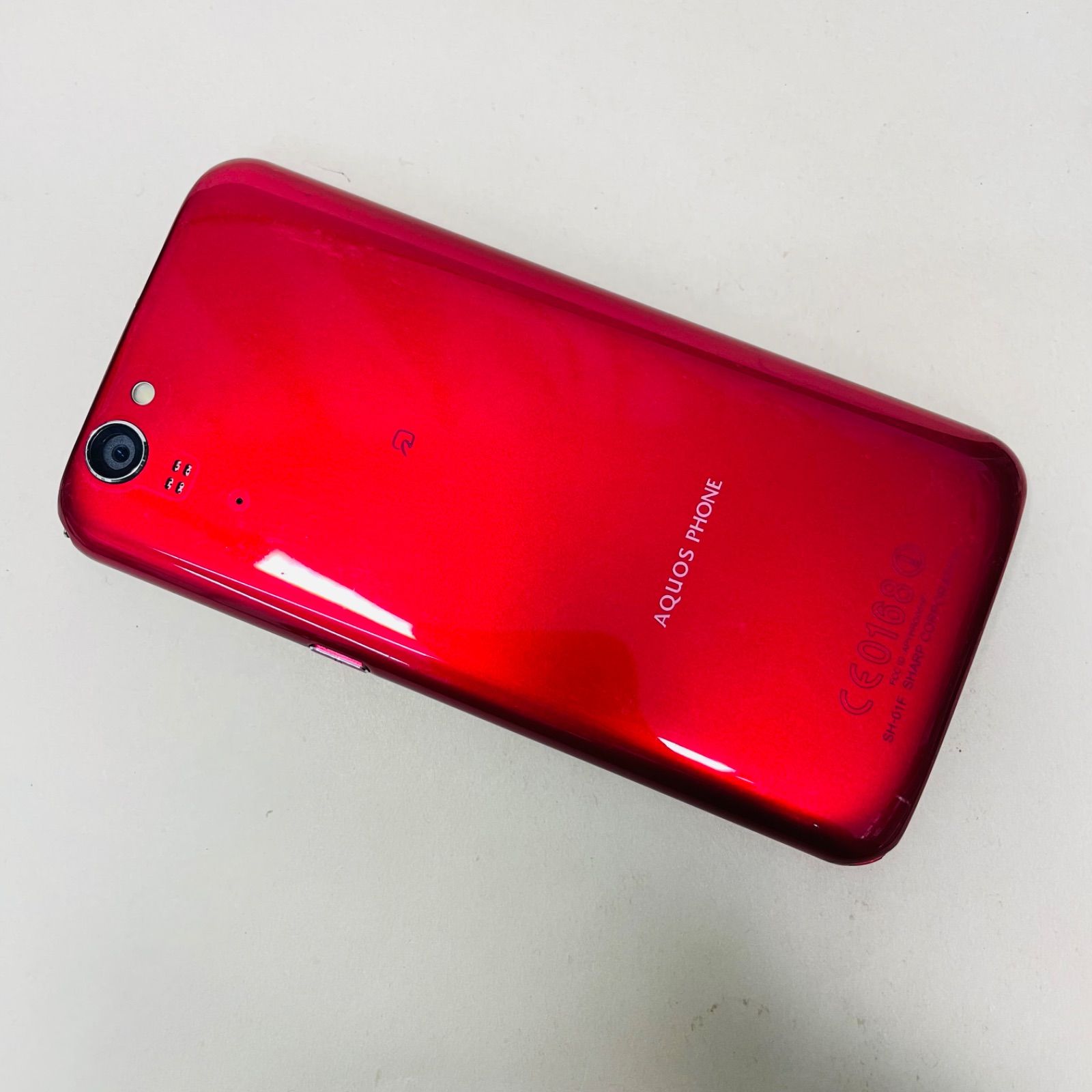 超美品 SH-01F AQUOS PHONE ZETA レッド ケース付き 超美品 SH-01F AQUOS PHONE ZETA レッド ケース付きの通販 by