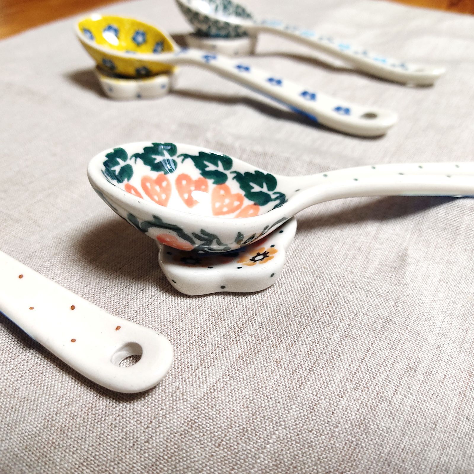 スプーンとカラトリーレストのセット 5種類からお選びください