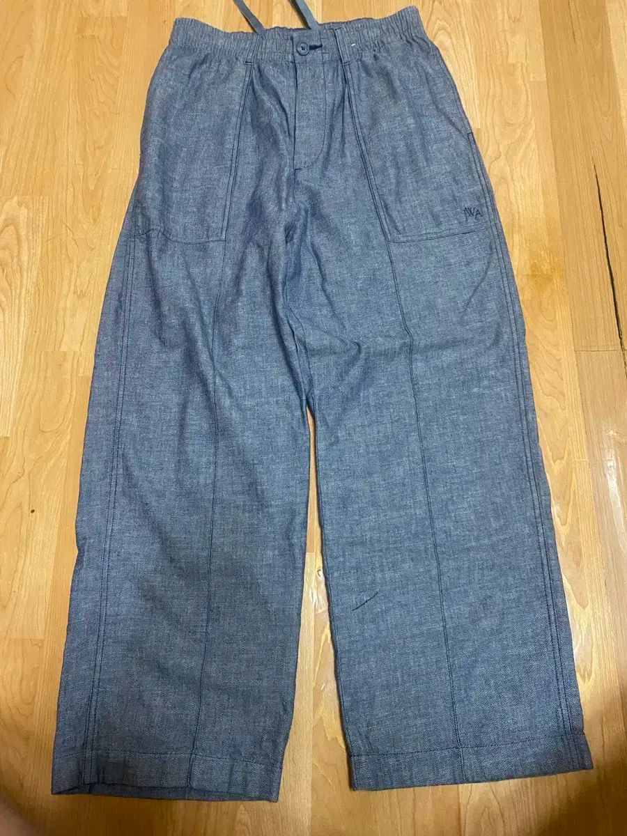 UNIQLO(ユニクロ) jwa 24 年 シャンブレーパンツ s （ 30 ー 32 ）