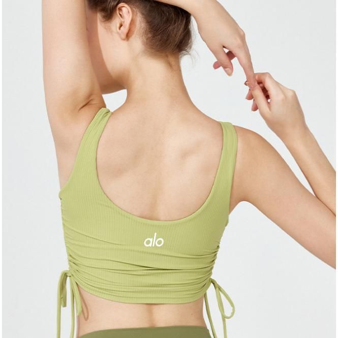 alo yoga タンクトップ 美品 エリ！alo yogaコーラルピンク タンク