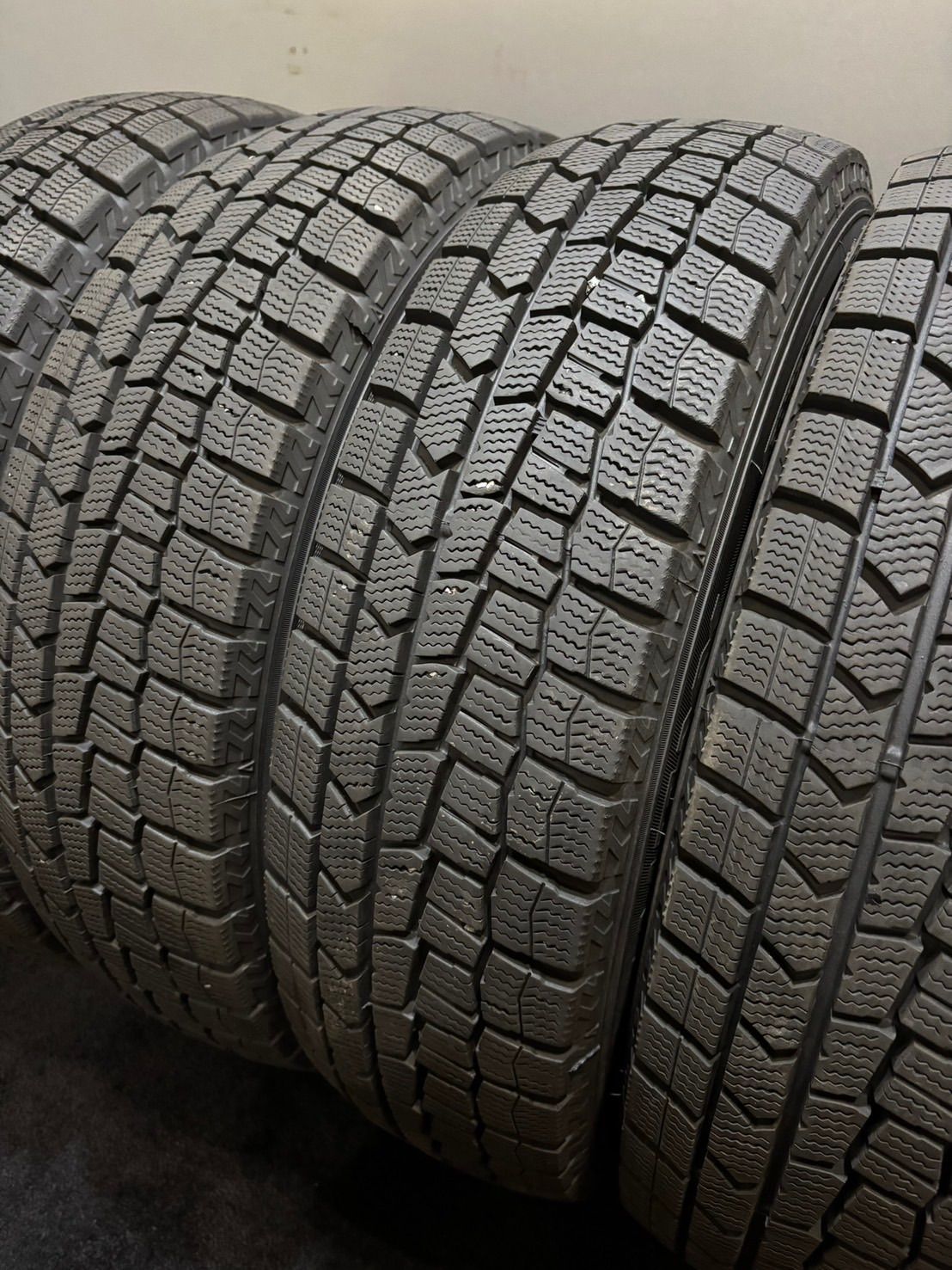 165 70R14 DUNLOP WINTER MAXX WM02 23年製 スタッドレス 4本 ダンロップ ウィンターマックス ヴィッツ ハスラー フ ソリオ 3-K232